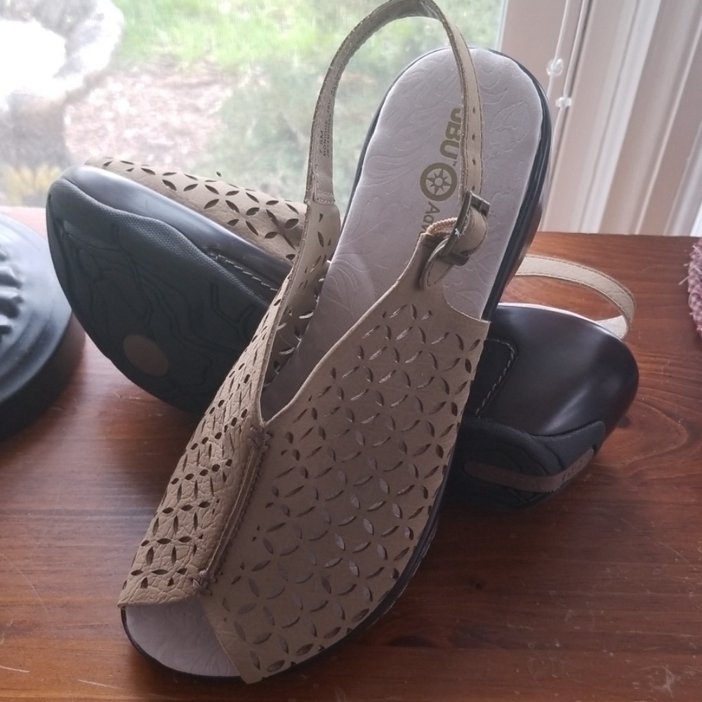 JBU by Jambu Womens Clog